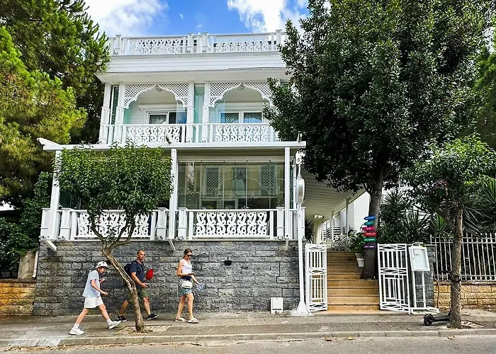 Hi Ivy Bueyuekada Hotel Adalar