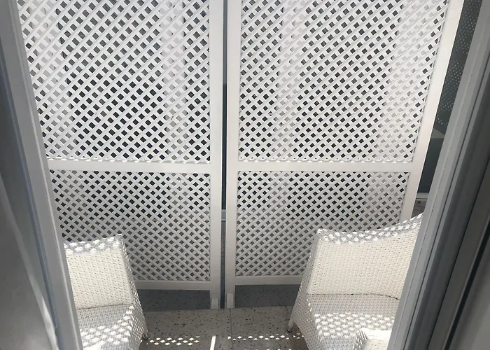 Hi Ivy Bueyuekada Hotel *